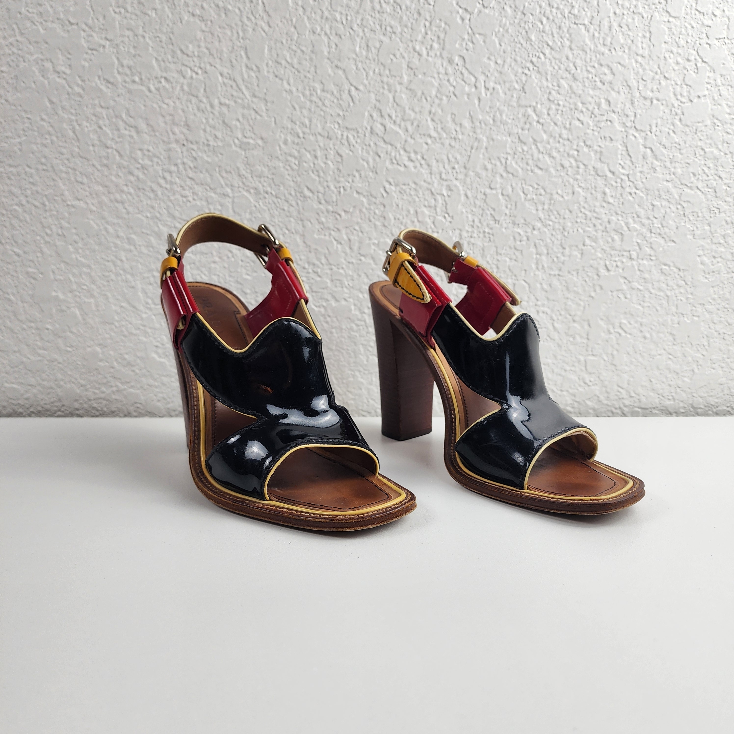 Prada Black & Red Patent Leather Chunky Open Toe Heels - Size 38 Luxe Retro Mod